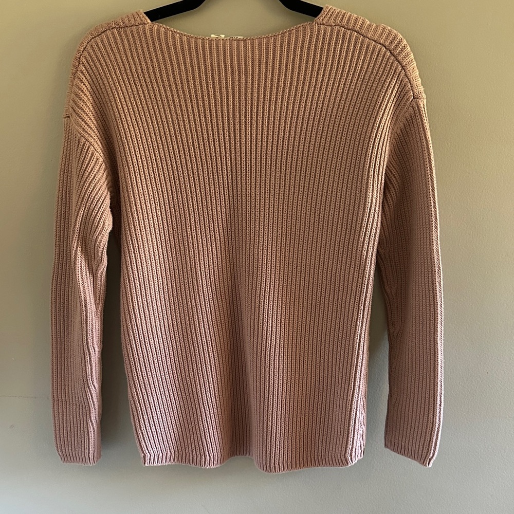 tentree Women's V-Neck Sweater - Soft Pink - Picture 4 of 6